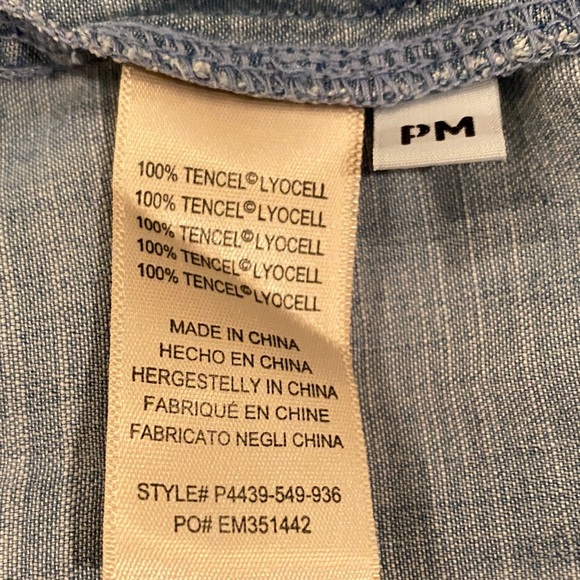 Anthropologie Cloth and Stone Blue Button-Up Denim Shirt - Picture 4 of 4